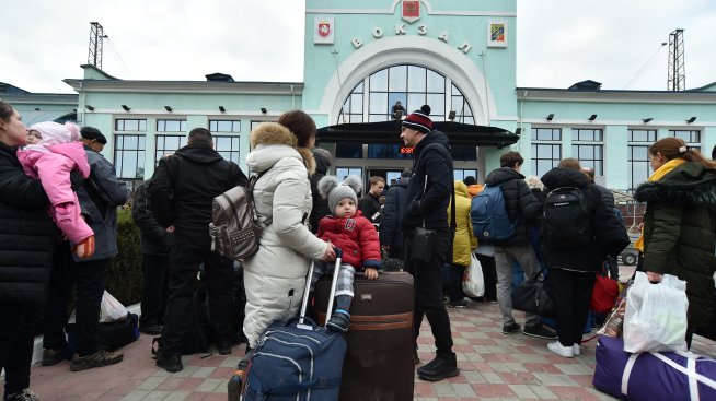 Руските окупационни власти в Херсон наредиха на цивилните да се евакуират