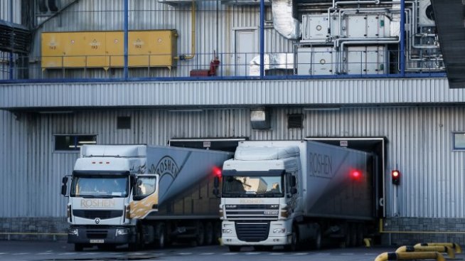 Украйна смята да ограничи транзита на руски товари