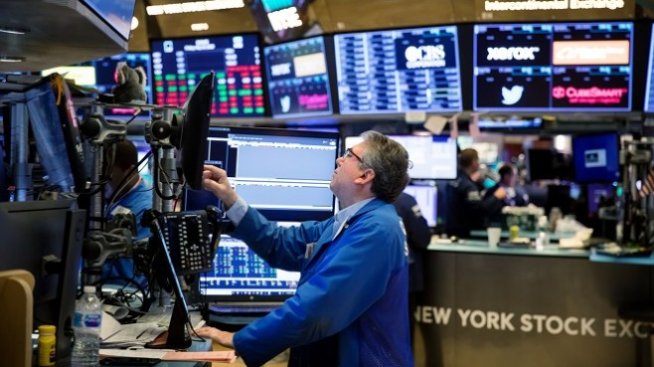 Тревожните данни за безработицата в САЩ помрачиха Wall Street