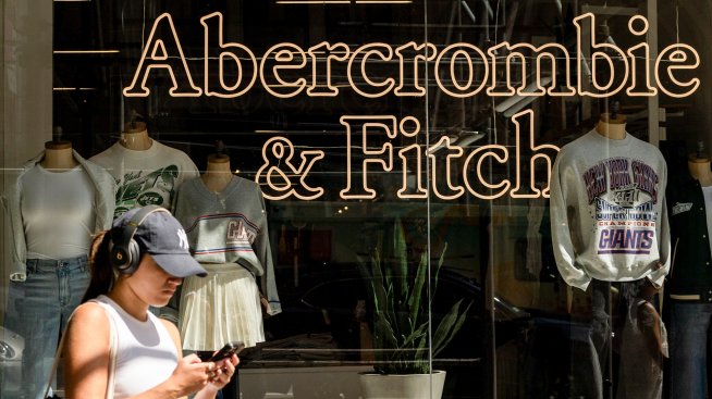 Акциите на Abercrombie поевтиняха въпреки силните празнични продажби