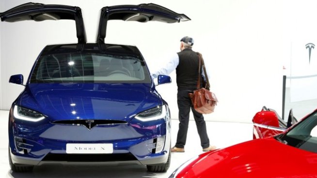Tesla намали цената на Model 3 и увеличи тези на Model X и Model S
