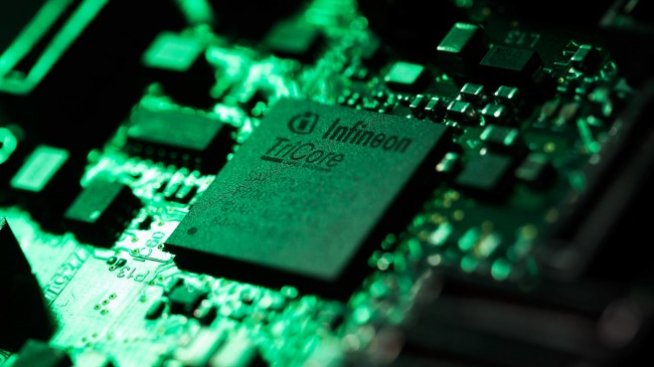 Огнището на Covid-19 в Малайзия може да влоши още повече недостига на чипове