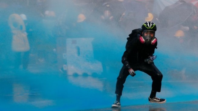 Moody’s понижи перспективата за рейтинга на Хонконг на „отрицателна“