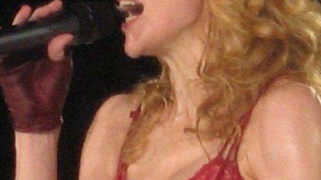 Съдят Мадона за бранда Material Girl