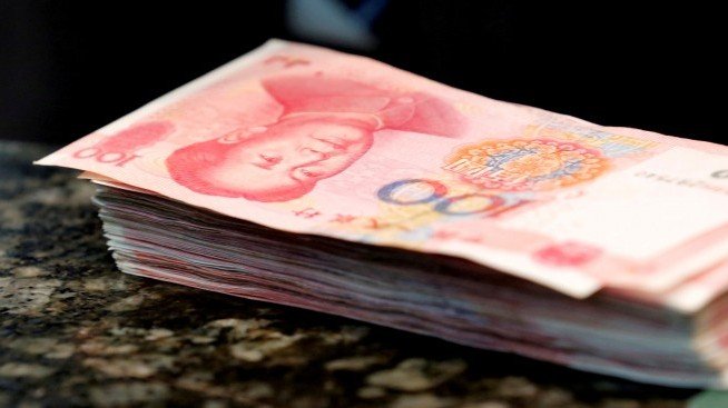 Кредитите на китайските банки през декември намаляват до 1,14 трлн. юана