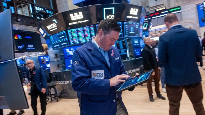 Фондовият пазар среща препятствия, но инвеститорите остават оптимисти