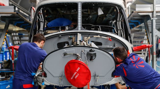 Италия подготвя план за свързване на автомобилния и отбранителния сектор