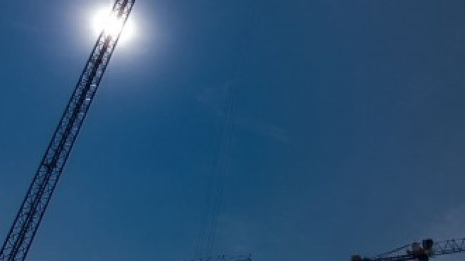 Започнатите жилища у нас в началото на годината са с 13% под пика от 2007 г.