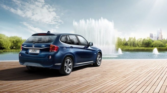 BMW преоблече X1 като Zinoro 1E