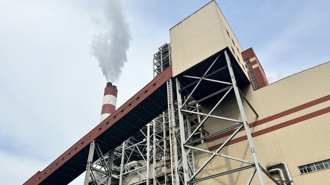 Най-голямата минна компания в Китай ще преобразува въглища в петролни продукти