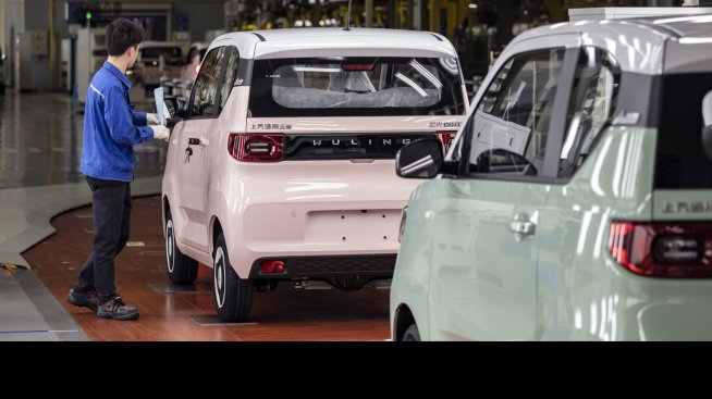 Китай завършва 2022 г. с 2,4% ръст на продажбите на нови коли през декември