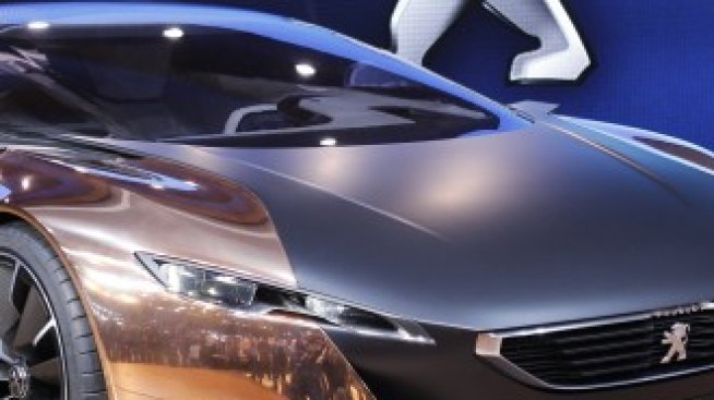 Франция е близо до сделка за спасяването на Peugeot