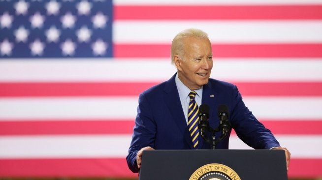 Байдън не може да си позволи да затегне санкциите срещу Иран и Русия едновременно