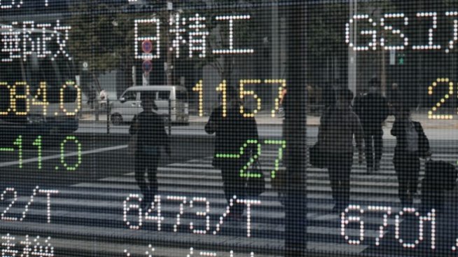 Напрежението в Украйна все още тежи на азиатските инвеститори