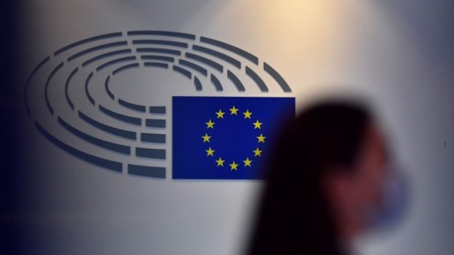 Европарламентът прие резолюцията за върховенството на закона в България