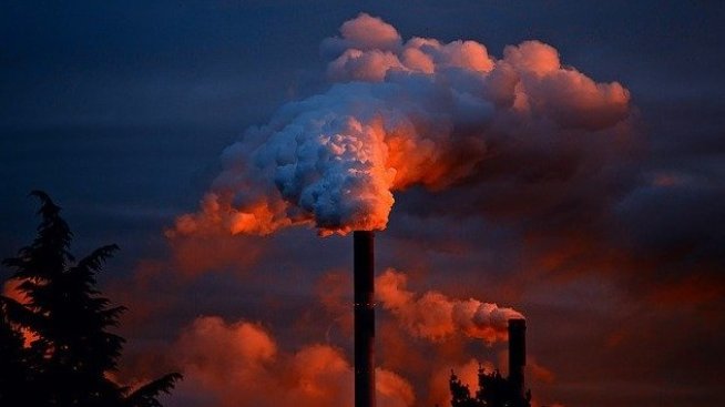 Великобритания замества европейската схема за търговия с емисии със своя