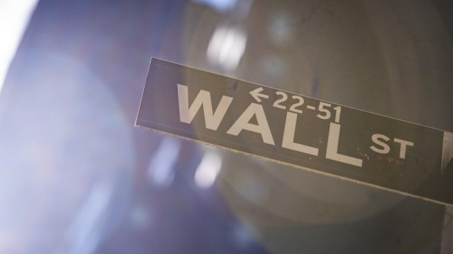Wall Street прави опит да се възстанови след масовите разпродажби в понеделник*