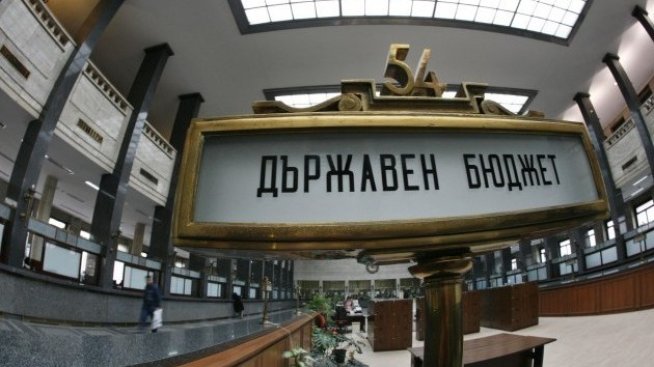 Бюджетните дефицити или какво става, когато светнат лампите и купонът свърши 