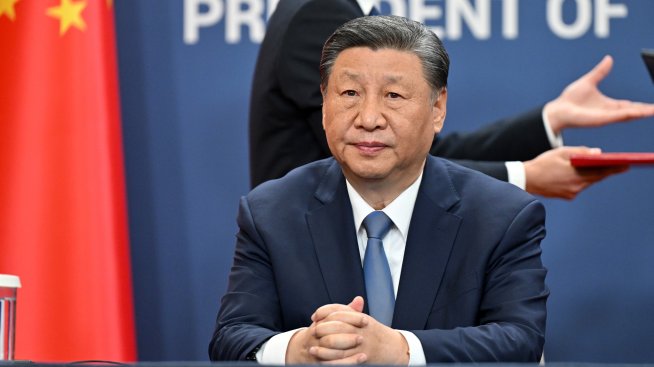 Си Дзинпин се застъпи за прекратяване на огъня в Украйна по време на среща с Орбан