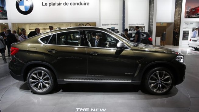 BMW забавя скоростта си