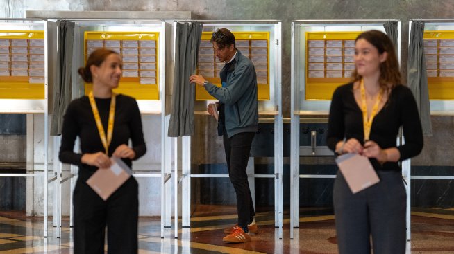 Управляващите лейбъристи в Норвегия се насочват към преизбиране