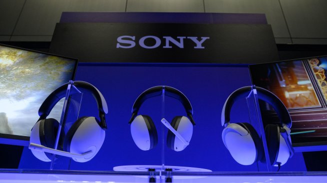 Sony придобива производител на висок клас слушалки, за да подкрепи PlayStation