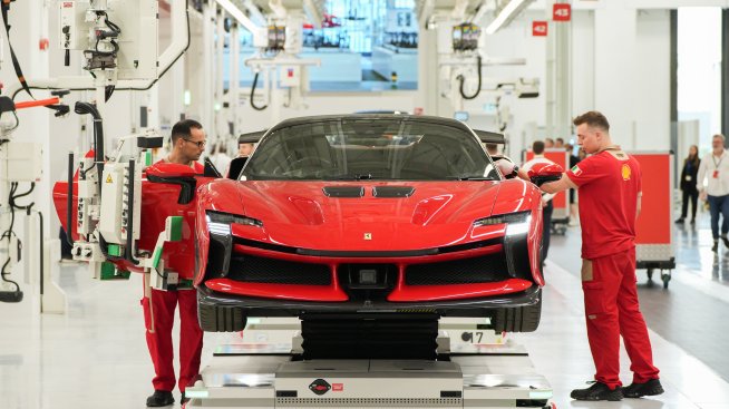 Ferrari записва стабилно тримесечие въпреки спада на доставките в Китай