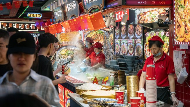 Дефлационният натиск в Китай се смекчи леко през октомври