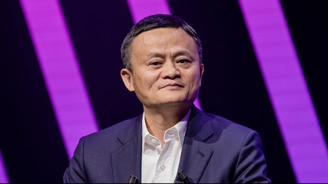 Печалбата на Ant Group се срина с 60%