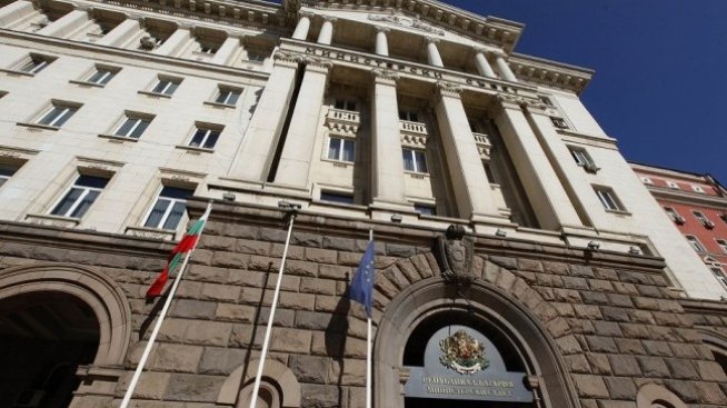 Едва 20% от българите дават положителна оценка за работата на парламента