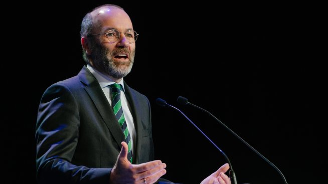 Европейската народна партия обвини Унгария, че отваря вратата на ЕС за руски шпиони