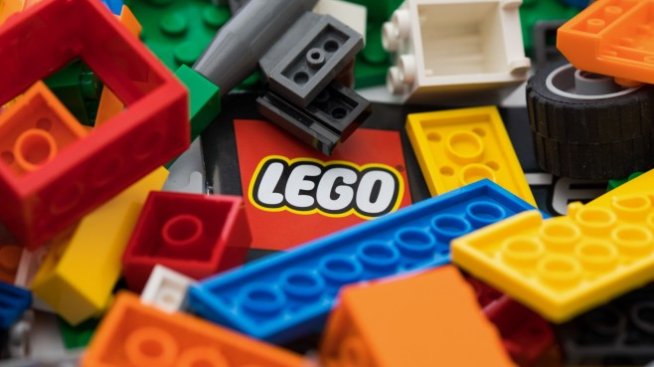 Lego спира продажбите в Русия и къса връзки с местния си оператор