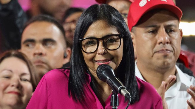 Временният президент на Венецуела обяви всеобща амнистия