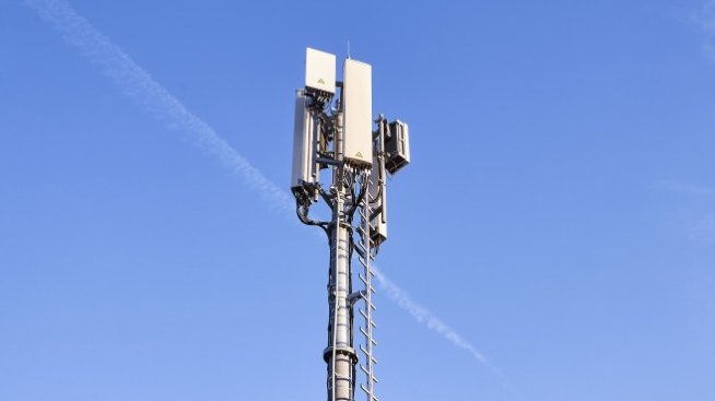 Американските фирми ще могат да си сътрудничат с Huawei за 5G