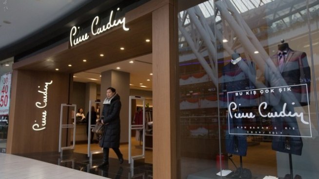 ЕК разследва Pierre Cardin за антимонополни практики