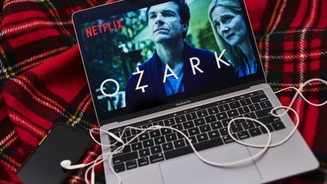 Защо Netflix избра отново да поеме по необичаен път?