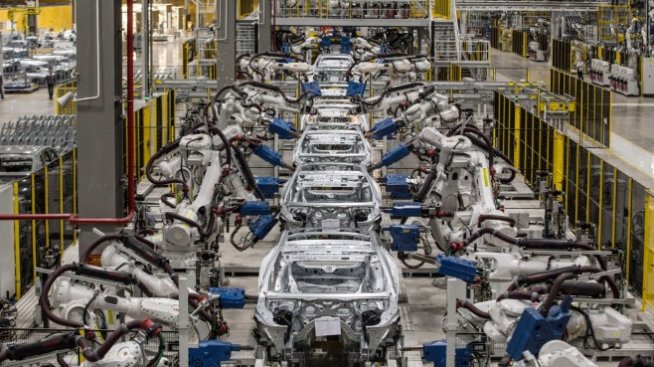 Южна Корея ще подкрепи автомобилната индустрия в борбата ѝ срещу COVID-19