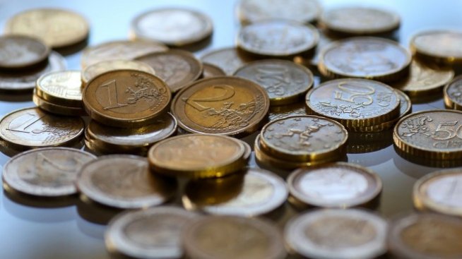 Норвегия върши работата на ЕС - спира пари при неспазване на основни ценности