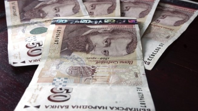 Средната заплата в София вече надхвърля 2 хил. лв.