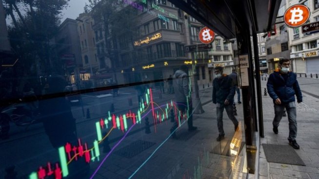 Биткойнът стигна най-ниското си ниво от септември