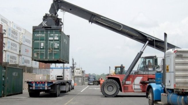 Износът на България намалява с 5,5% за първите седем месеца на 2023 г.