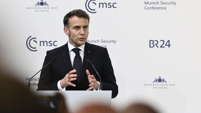 Макрон се опитва да предпази Франция от Льо Пен преди изборите през 2027 г.