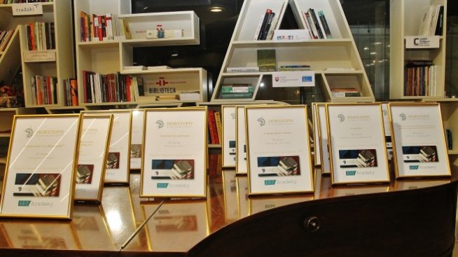 ВУЗФ спечели две награди за новаторски подход във висшето образование