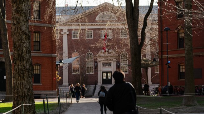 Тръмп отнема статута на Харвардския университет на освободен от данъци