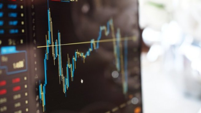 Dow прибави близо 250 пункта в началото на седмицата