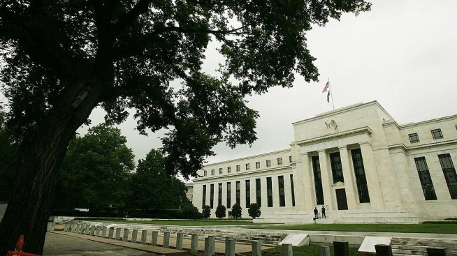 Колко бързо трябва да действа Фед, за да достигне целта от 2% инфлация?