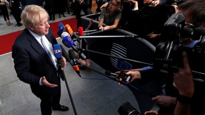 Борис Джонсън: Мей няма да предаде поддръжниците на Brexit