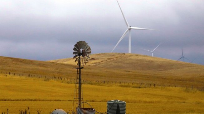 ЕП гласува делът на ВЕИ в енергийния микс на Европа да достигне 32% до 2030 г.