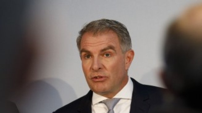 Lufthansa готви по-големи съкращения на служители и на самолети