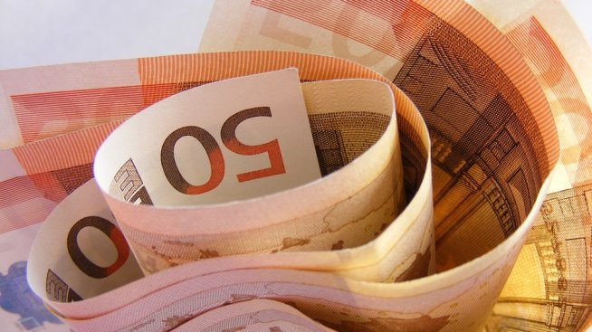Инфлацията в ЕС се е забавила незначително през февруари